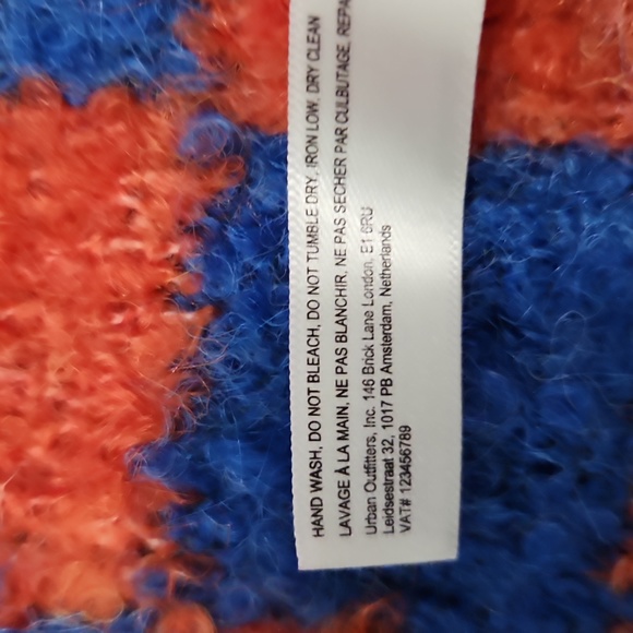 Free People Checkered Tote and Scarf Set Orange and Blue. - Picture 14 of 15